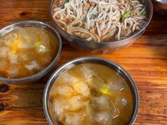 -正宗杨记普洱酸醋米线(总店)