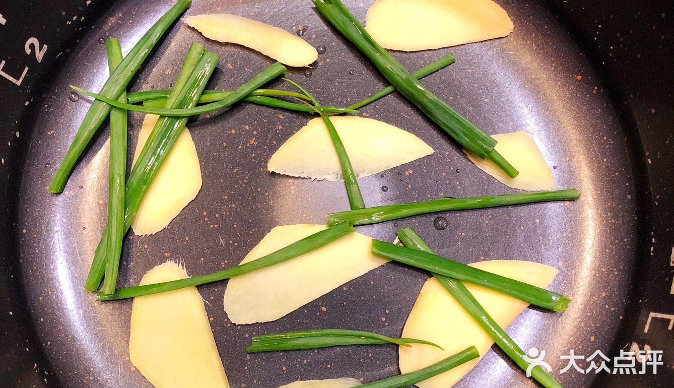 超级好吃的~电饭锅烤鸡~