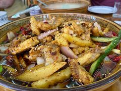 -一品红烧鸭特色川菜(三岔湖店)