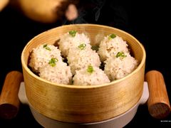-渝信川菜 · 川味家常菜(财富购物中心店)