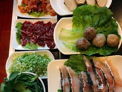 鲜牛展-吉友粥底火锅(方斜路店)