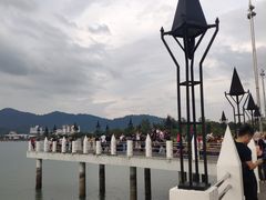 景点-巨鹰广场