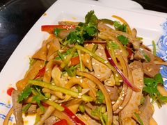 -牛头鱼庄·地道广西菜(西明店)