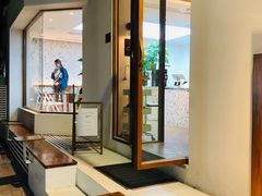 -Line 咖啡(石厦花园店)