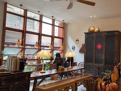 -银米·云南传统过桥米线(双廊黑金冠店)