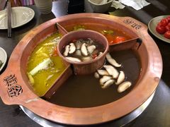 -滇釜火锅·能喝汤的火锅(车公庄店)
