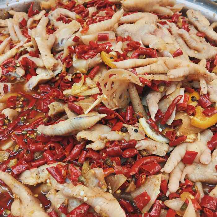 嘉州九妹凤爪(乐山总店)-"30一斤,15一份,各种味道尽情享受.人..."-大