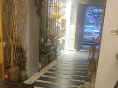 -泰·菩提树下[泰式按摩x精油SPAx肩颈头疗](新景店)