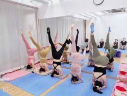 -亚太瑜伽普拉提学院