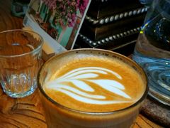 拿铁咖啡-阿什卡咖啡馆ESSCA COFFEE(塔里木石油宾馆店)
