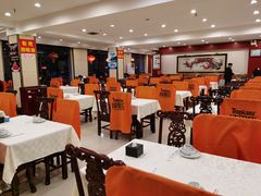 大堂-鑫巴蜀小镇 · 水煮鱼专研店(玉桥店)