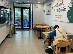 -老乡鸡(亳州路天庆大厦店)