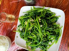 -御霞苑泥烩鸡休闲农庄