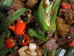 长沙辣椒炒土猪肉-嘉丰湘菜馆(芳群园店)