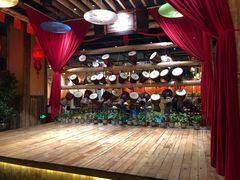 -老滇山寨•云南特色菜•地方菜•民族风情歌舞表演(金碧店)