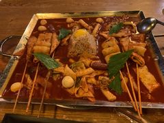 牛肉火山炒年糕-包装马车·韩国料理·포장마차