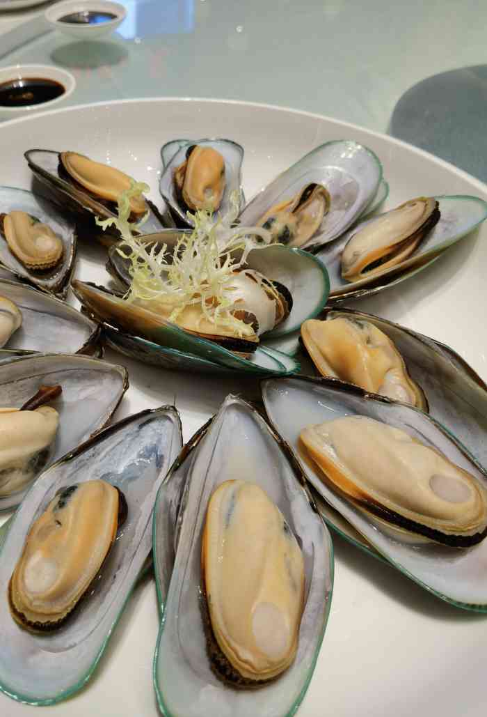 椰林海鲜坊(新塘店)-"[薄荷]环境:一大早来这边吃早茶环境.