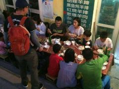 等位区-新疆风味冷水鱼庄(友谊峰路店)