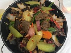 -乡土特色.冷锅鱼.牦牛肉汤锅