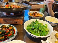 -富正毅三下锅·湘西韵味(天门山索道店)