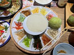 -怪噜范·老贵阳街头名小吃(鸿通城店)