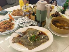 -五谷芳乳鸽王(海景店)