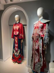 -衣贝姿婚纱礼服馆