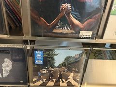-黑胶星球(华发中城商都店)