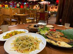 -老滇山寨•云南特色菜•地方菜•民族风情歌舞表演(金碧店)