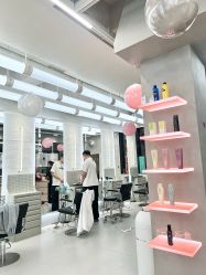 -Z.X HAIR SALON张新美业