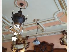 -Majestic Café