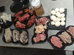 -啊美丽炭火烤肉(滑翔一店)