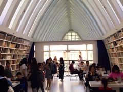 -钟书阁(松江泰晤士小镇店)