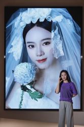 -乐派诗婚纱摄影