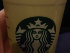-星巴克臻选(南京金茂览秀城店)
