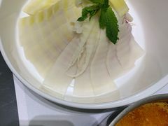 -红鼎豆捞·非遗鲍皇汤火锅(宝丰路店)