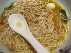 -李犟大爆鳝面·手工蟹黄包(湖滨西湖店)
