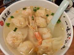 蟹黄大虾小馄饨-鑫震源·苏式大虾生煎(山塘街店)