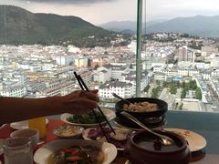 -官房大酒店-玉龙旋宫观景餐厅