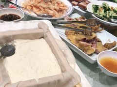-阳光家常菜游客餐厅(千佛山店)