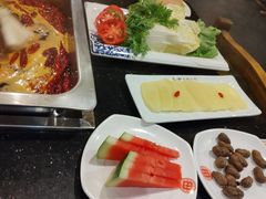 -百年川椒重庆老火锅(光谷店)