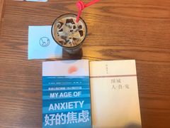 -新华里咖啡书吧(新华书店小寨店)