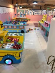 -多多淘儿童体验中心(重庆来福士店)