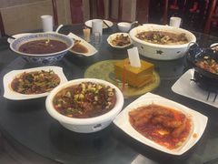 -鲁班小馆(政四街店)