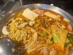 部队火锅-富乐满韩国正宗炸鸡韩国料理(虹泉路店)