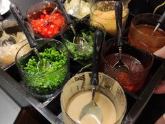 -鼎泰亨·海鲜牛肉餐厅(滨江店)
