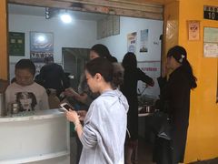 -文山荷鲜居(翠湖店)