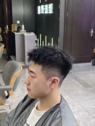 -藤野造型烫发染发