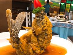 糖醋鲤鱼-闫府私房菜·百年鲁菜(恒隆店)