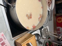 -尚尚仙·酸汤猪手·猪肚鸡火锅(华联万柳购物中心店)